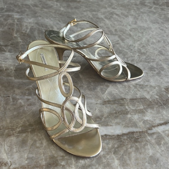 MAX STUDIO Gold Metallic Leather Strappy Heel Sandals Size 9 - Picture 3 of 12